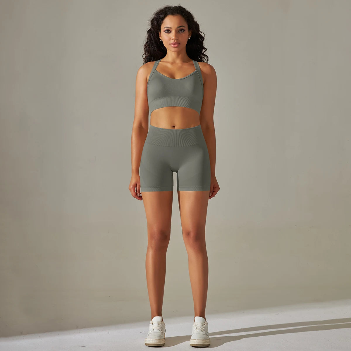 Wholesale 2-Piece Seamless Cross Back Bra Short Sports Yoga Gym Fitness Sets for Women Custom Logo Lightweight Breathable for