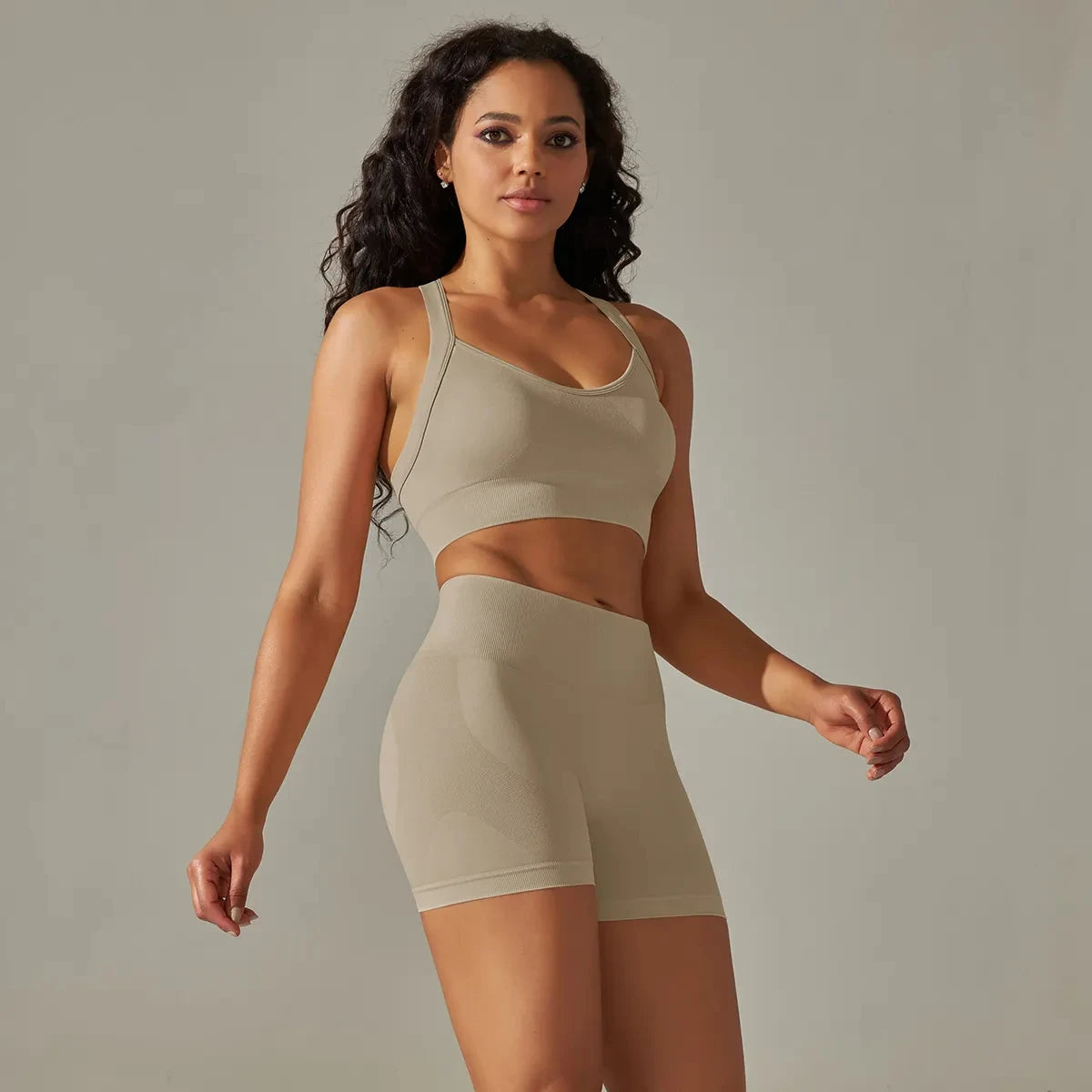 Wholesale 2-Piece Seamless Cross Back Bra Short Sports Yoga Gym Fitness Sets for Women Custom Logo Lightweight Breathable for